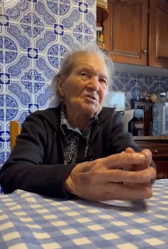 Maria de Lourdes